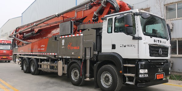 泵車如果發現油外泄要如何處理