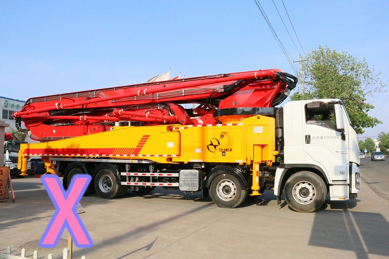 青島小型混凝土泵車價格 (20)