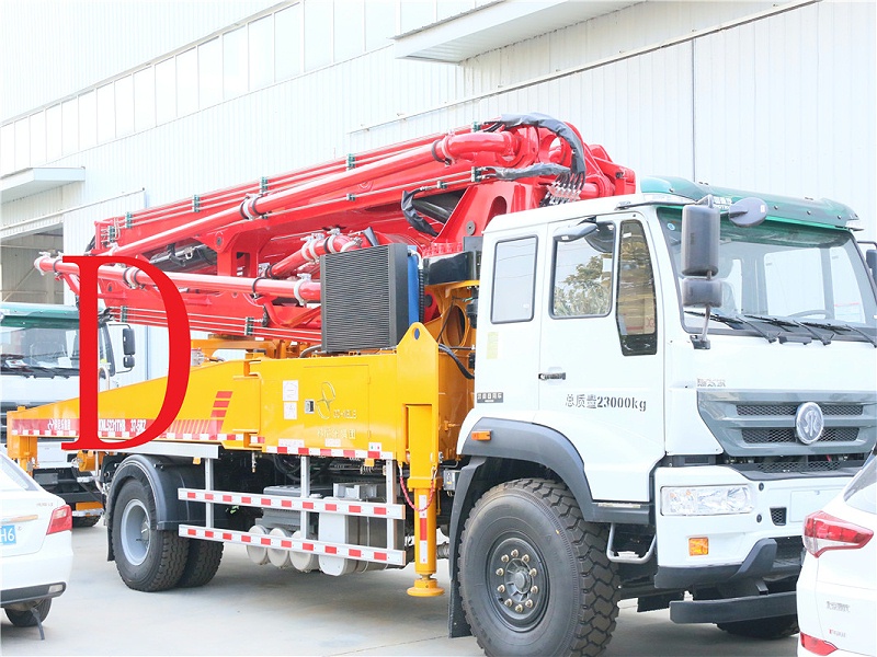 青島混凝土泵車價格 (7)