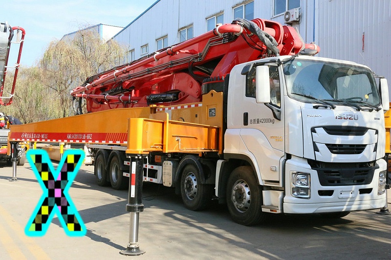 青島小型混凝土泵車價格 (4)