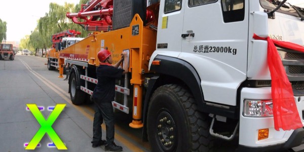 小型泵車從開到工地到作業(yè)完成，施工流程你都了解嗎？——科尼樂