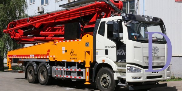 混凝土泵車在建筑工地上使用時，展現出哪些優勢