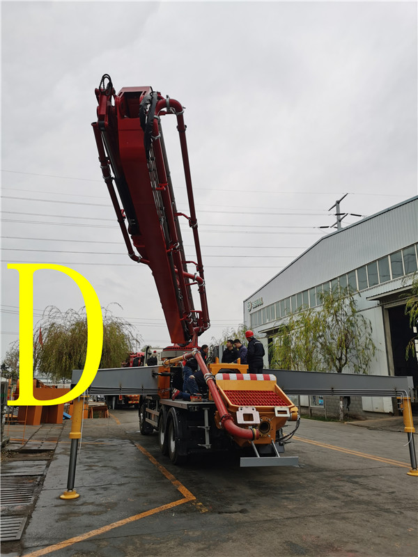 青島混凝土泵車價(jià)格 (32)